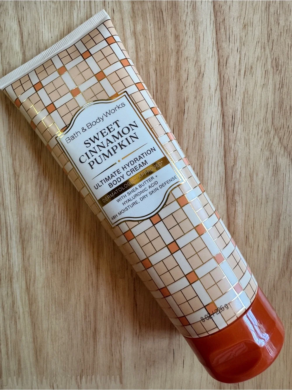 Bath & Body Works Sweet Cinnamon Pumpkin Body Cream - Cream & Orange